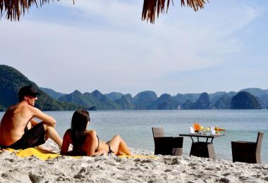 Halong Bay Soi Sim Beach