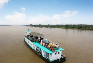 Hanoi red river cruise