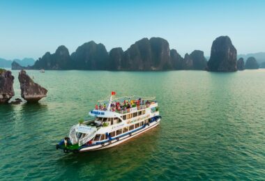 One day tour in Halong Bay