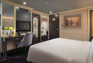 Athena Family connecting Suite
