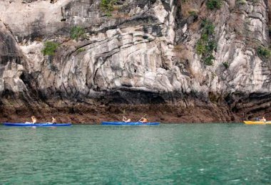 Kayaking Lan Ha Bay