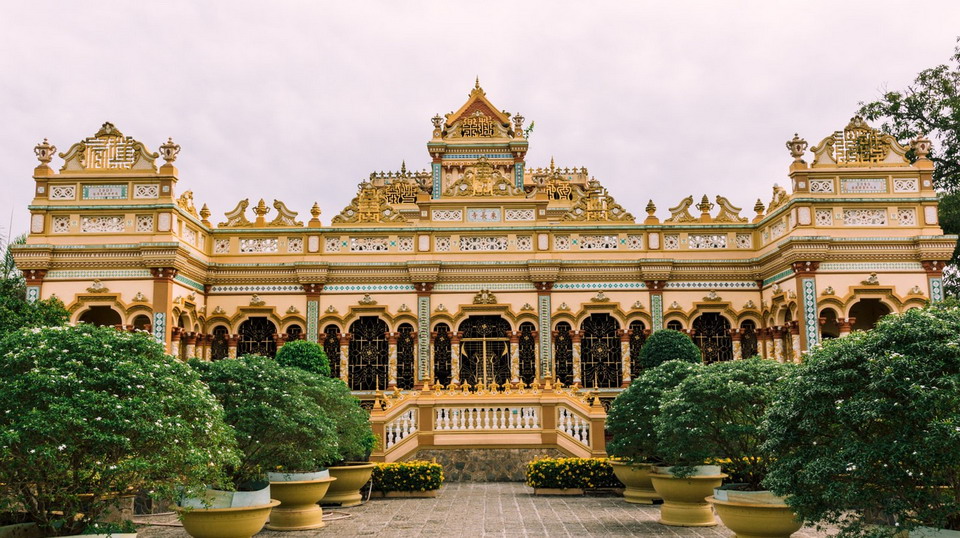 Vinh Trang Pagoda In Mekong Architecture