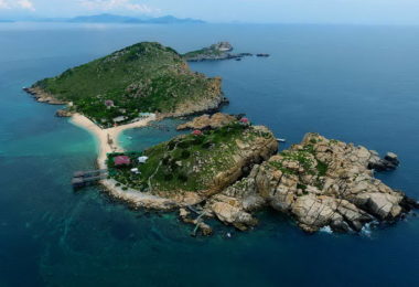 Dao Yen Island
