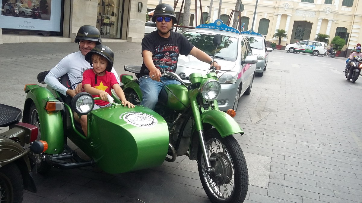 Ho Chi Minh City Sidecar active tour