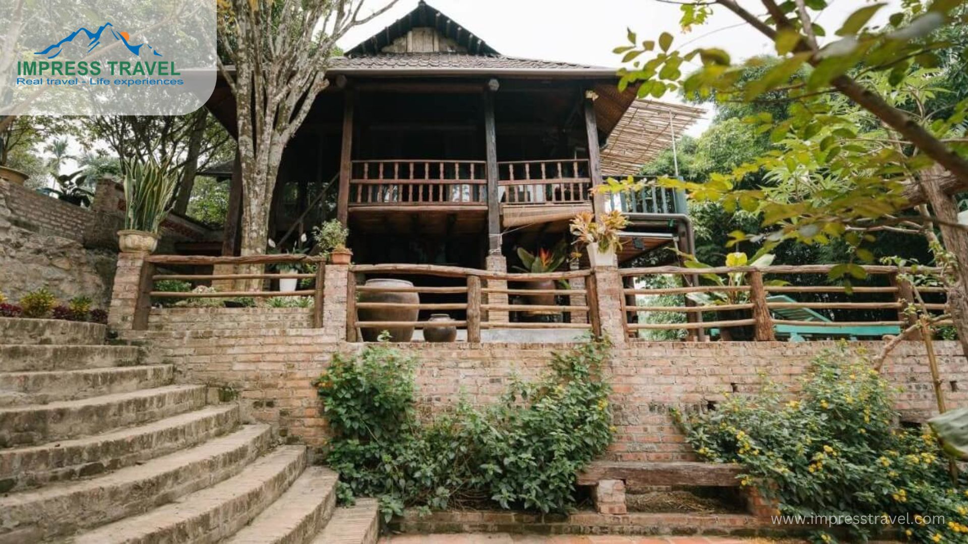 Thai Artistic House