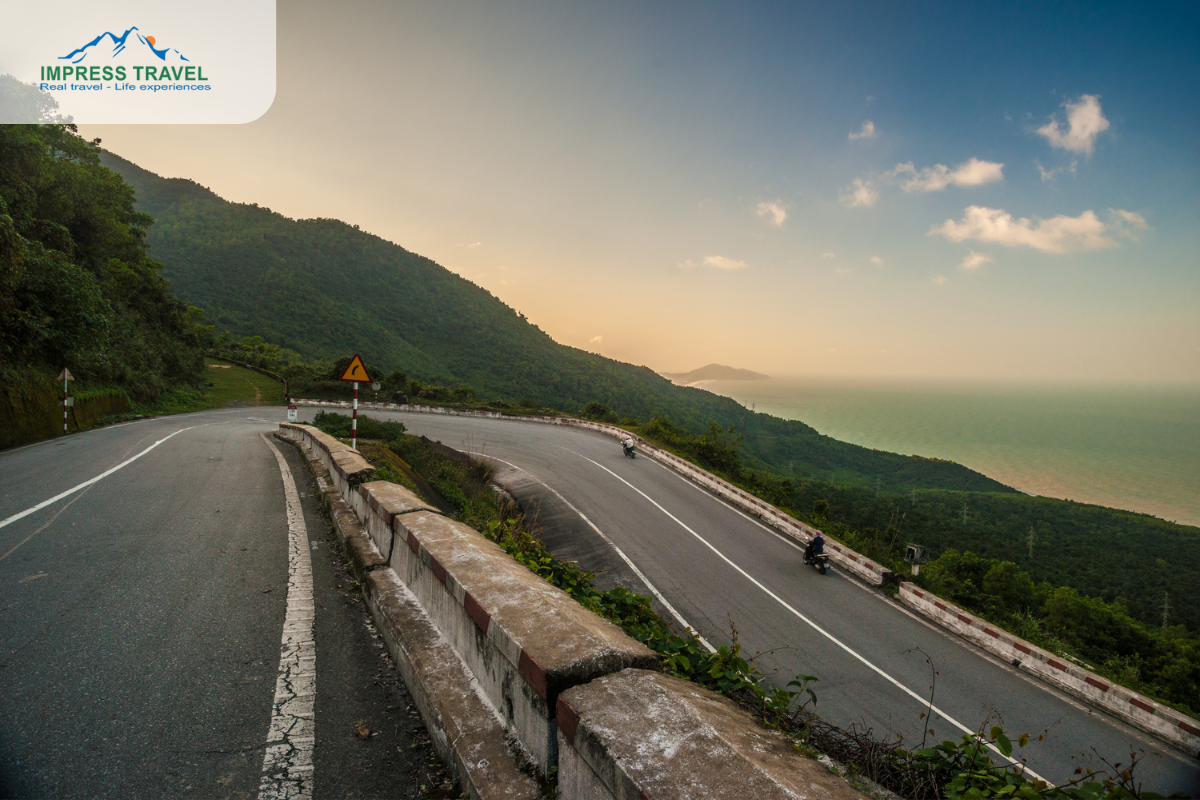 Hue to Hoi An route via Hai Van pass