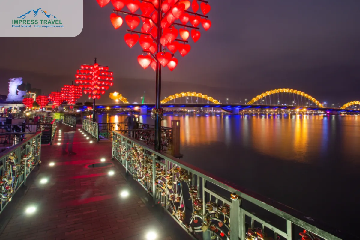 Discovering Da Nang's Iconic Love Bridge