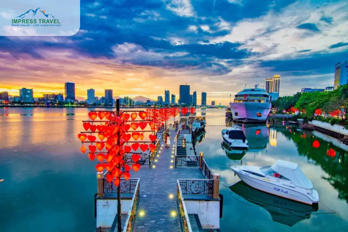 Love Bridge in Da Nang