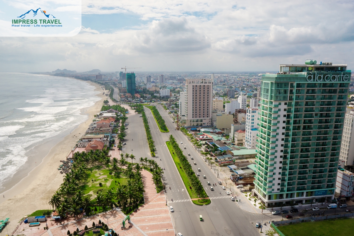 A La Carte Da Nang Beach