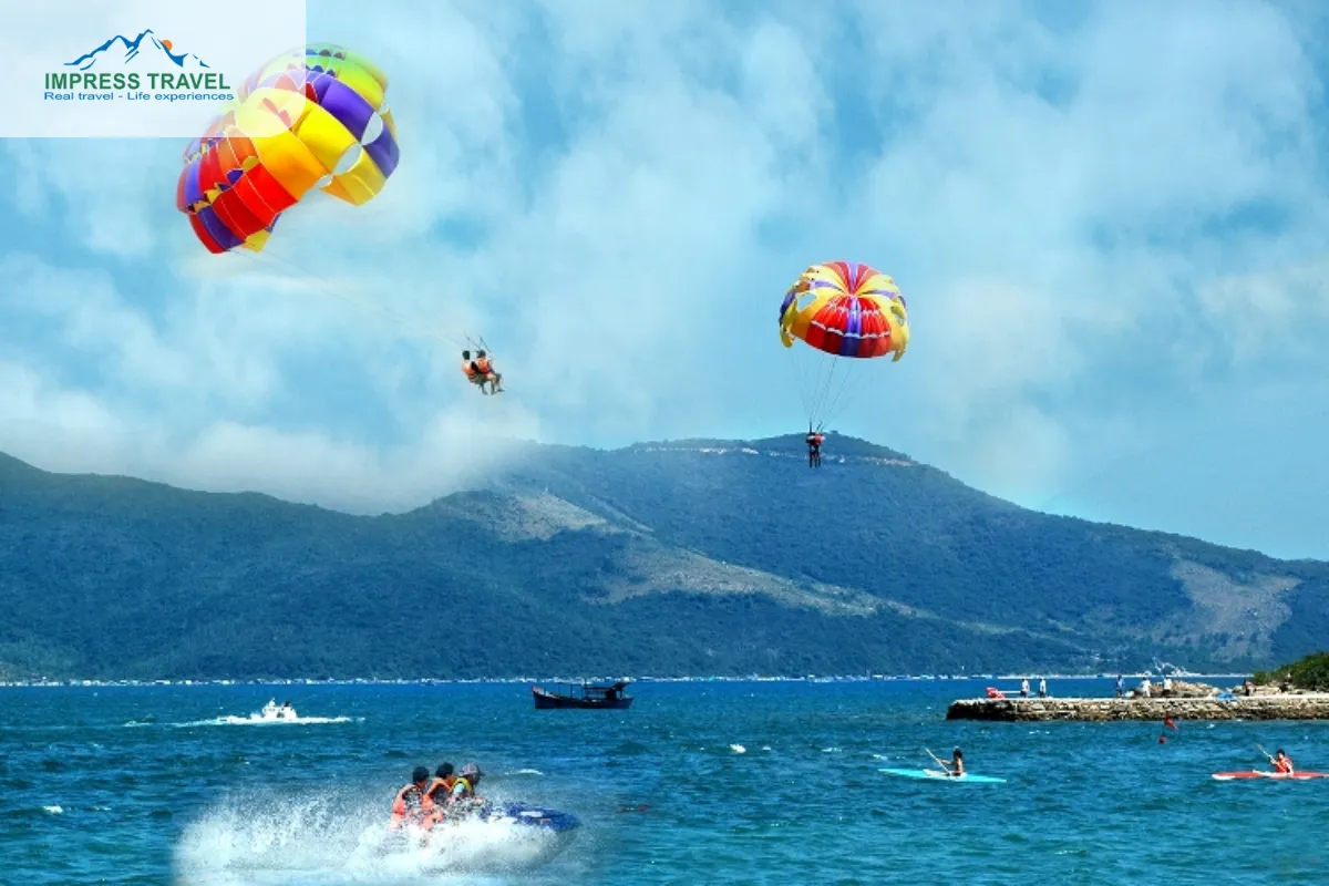 Activities on My Khe beach, Da Nang 