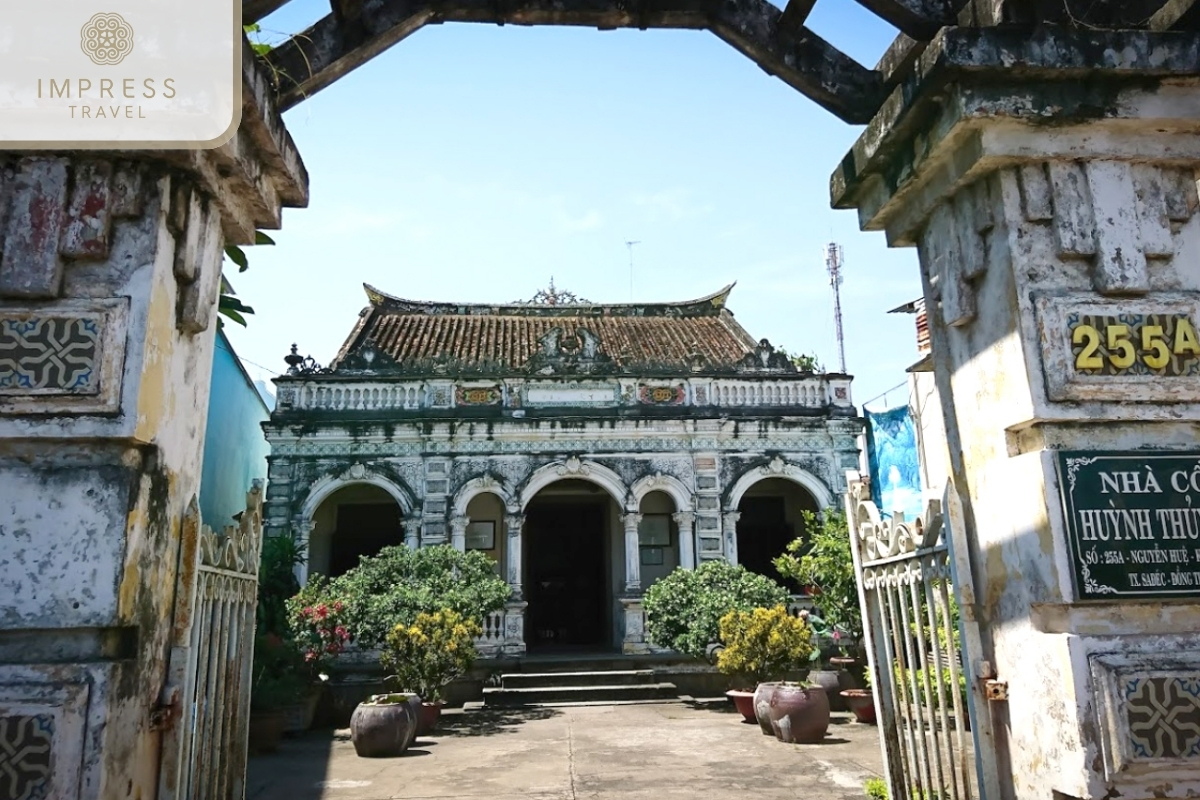 Huynh Thuy Le Old House - morning tour to explore the life of the people of the Mekong River
