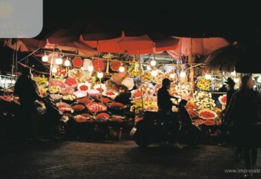 Quang Ba night Flower Market