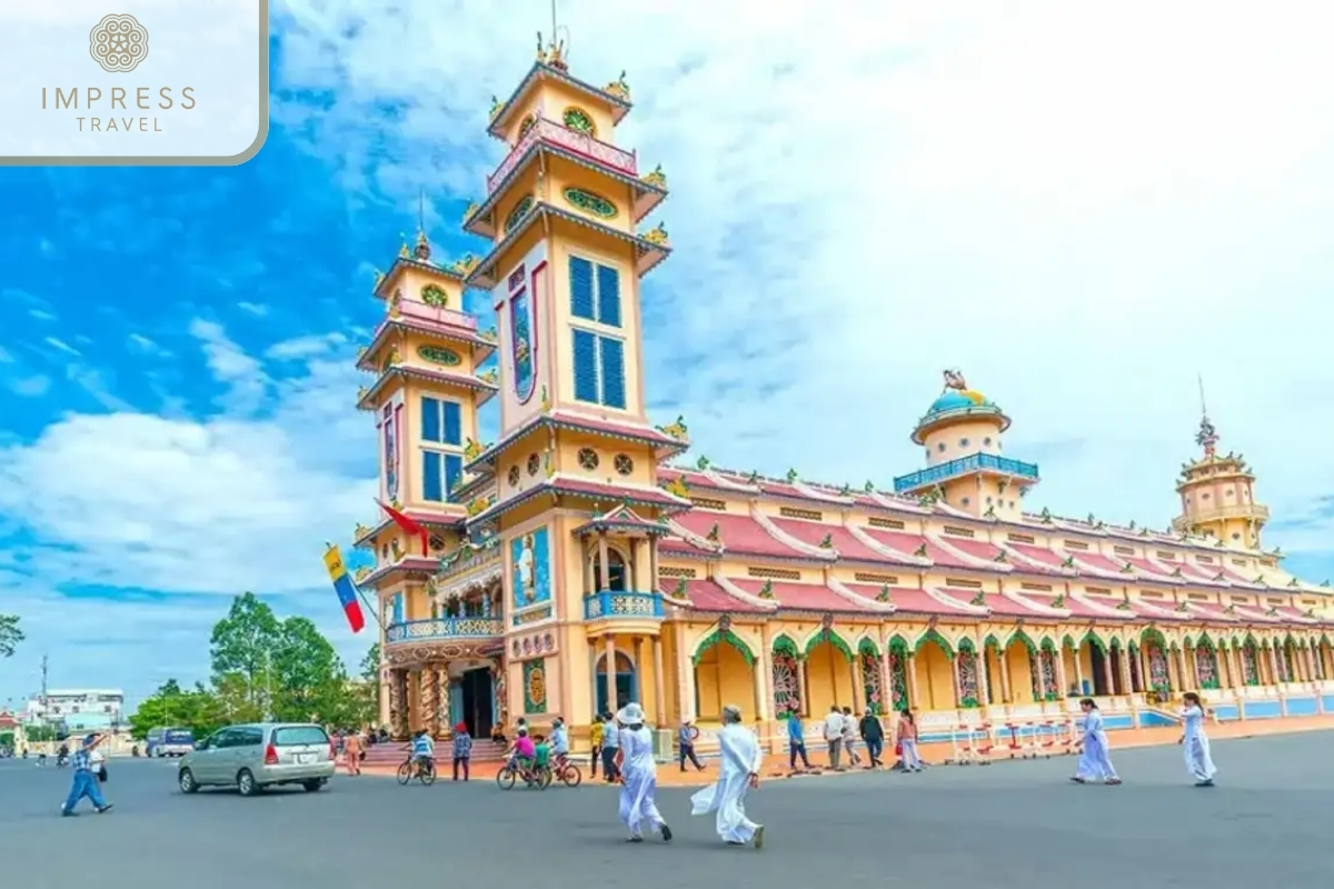 Cao Dai Temple