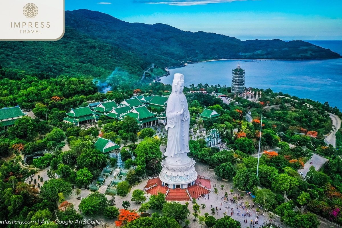 Landscape at Linh Ung Pagoda