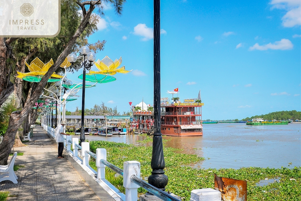 Ninh Kieu Wharf - Mekong Delta tour 2 days 1 night