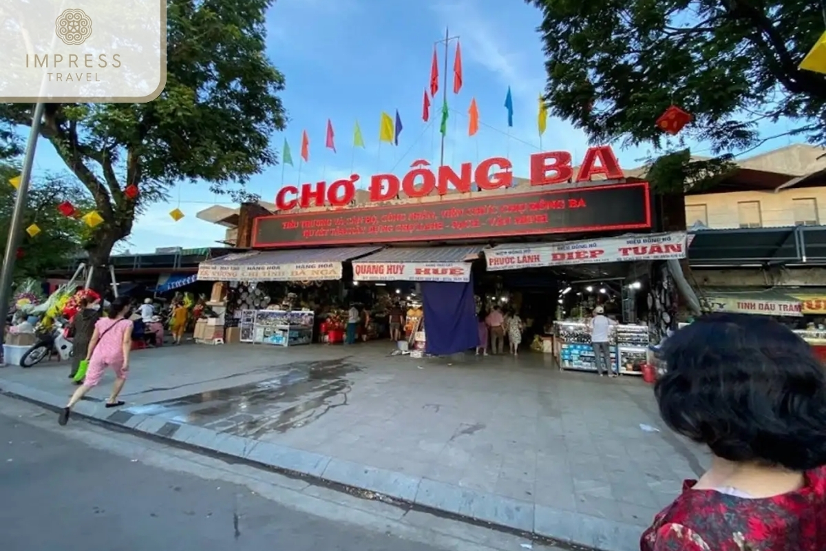 Dong Ba Market