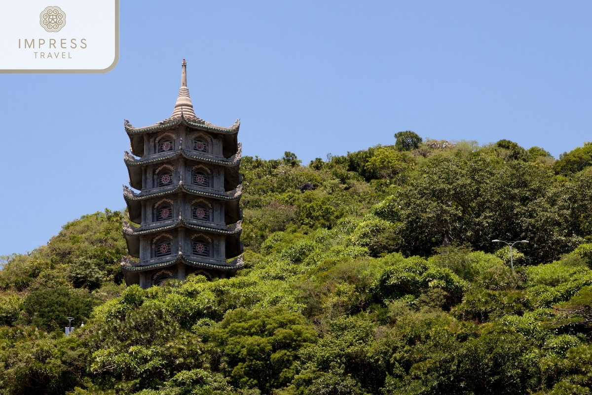 Linh Ung Pagoda, Marble Mountains