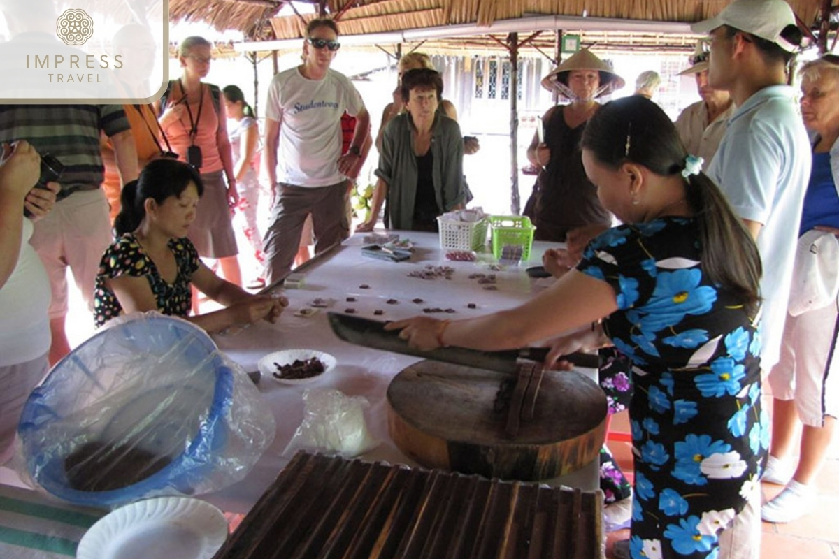 Visitors visit the factory