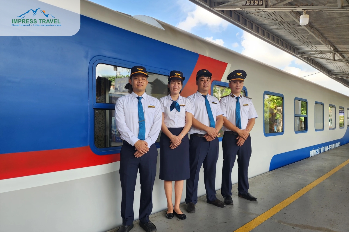 Useful advice for tourists traveling by train in Da Nang