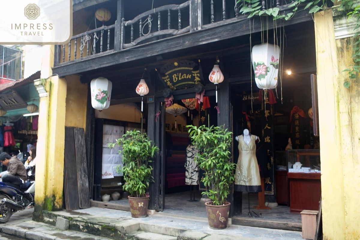 B’lan Silk Tailor Shops for shopping package tours in Danang