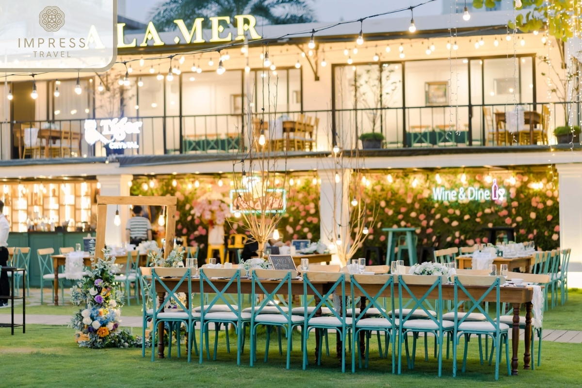 A La Mer Outdoor Seafood Restaurant