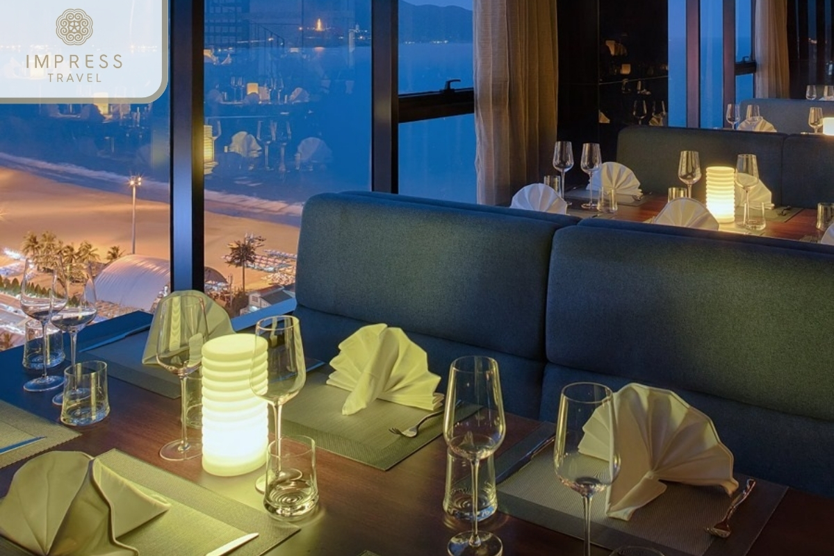 Sky View Restaurant of a restaurants for a Danang romantic dinner cruise