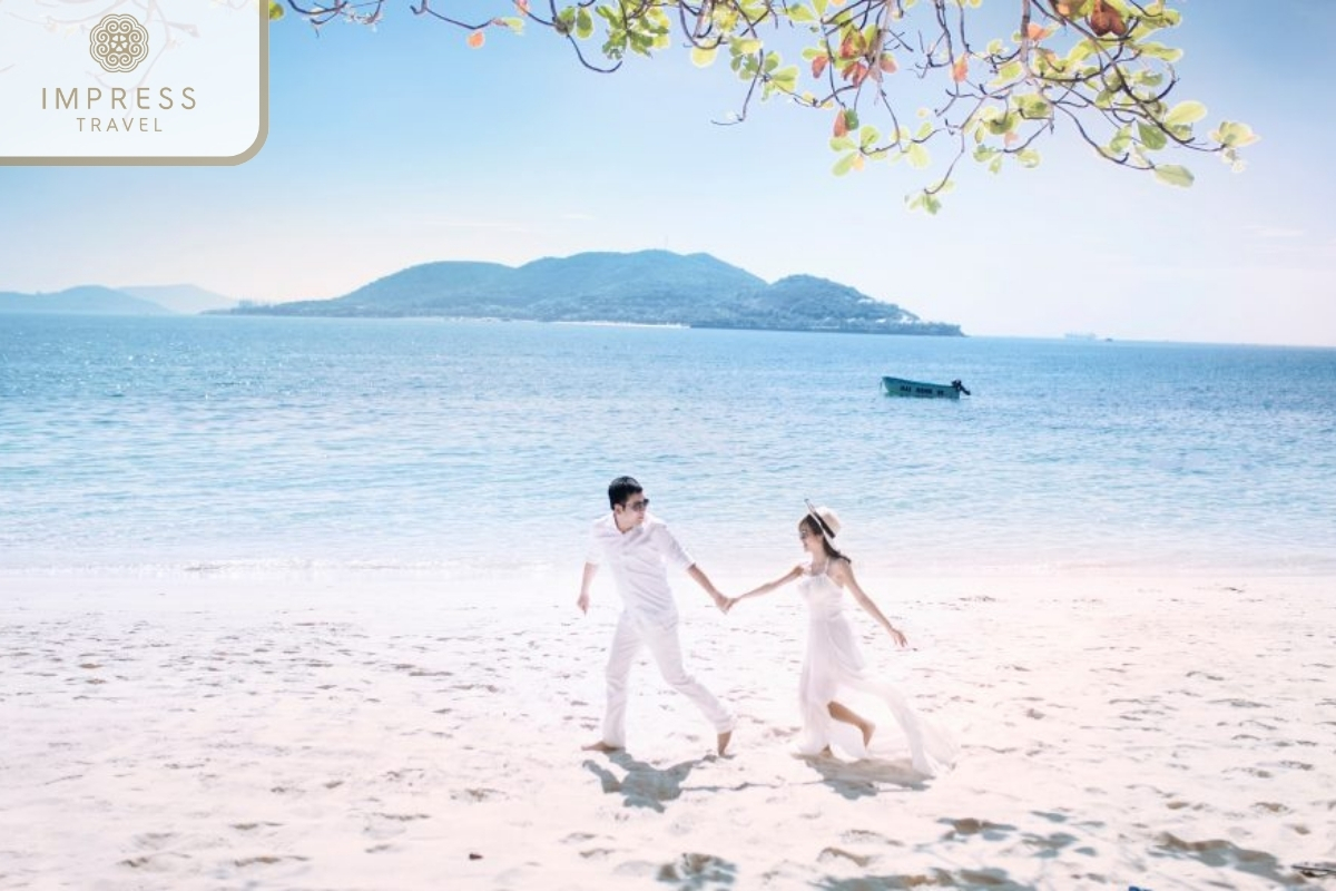 Nha Trang Beach for honeymoon tours - romantic places in Nha Trang for honeymoon tours