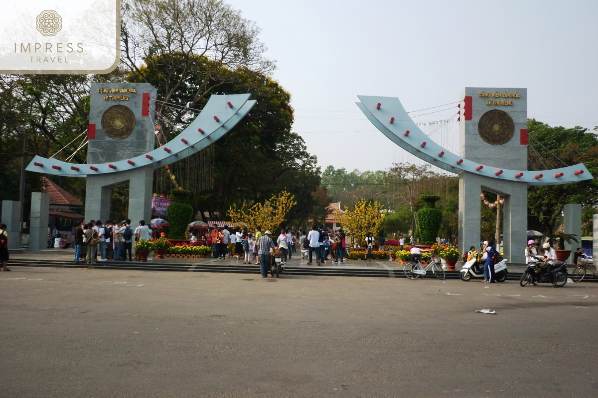 Le Thi Rieng Park