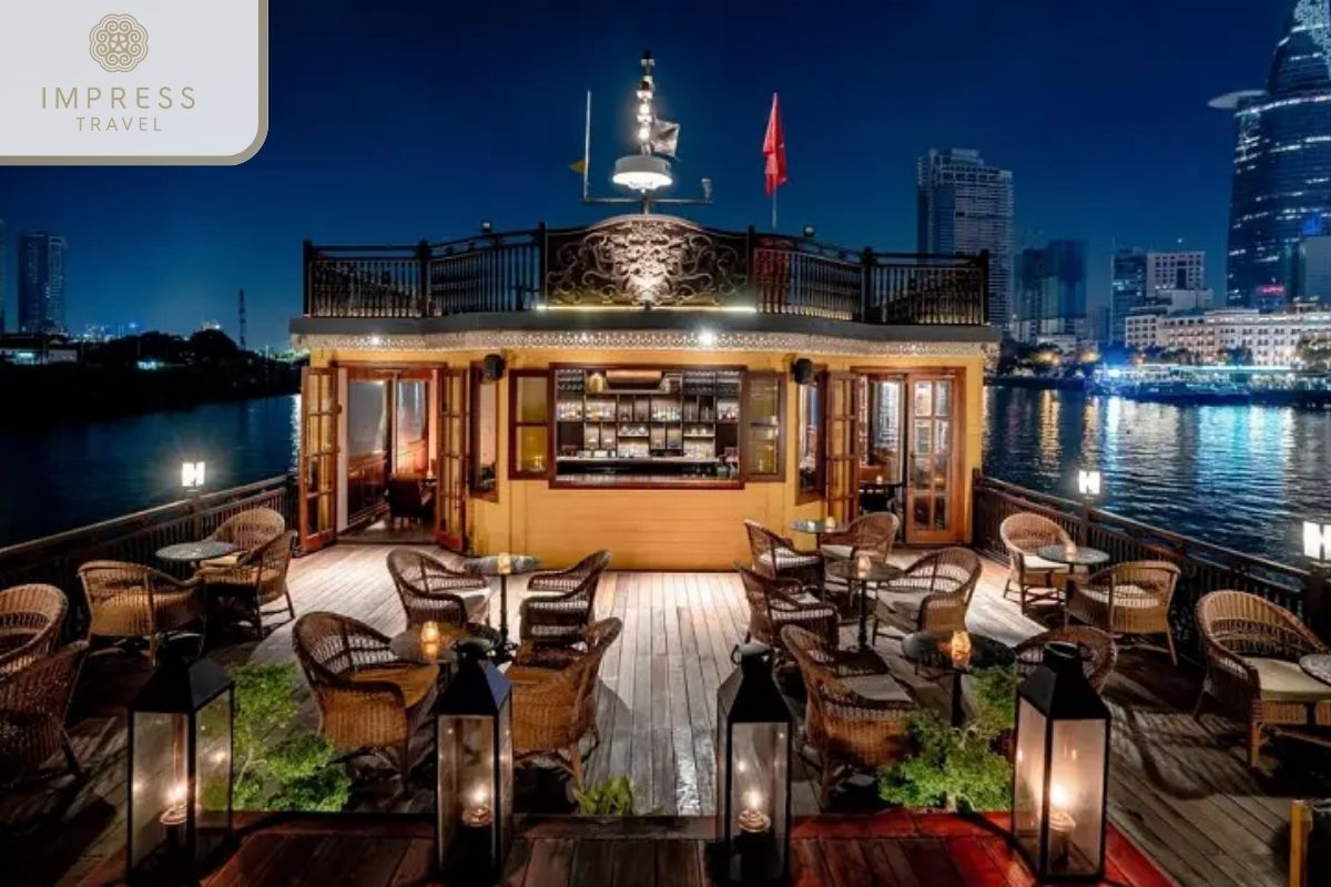 Splendid decoration at Dinner Boat Trip Tours in Ho Chi Minh City