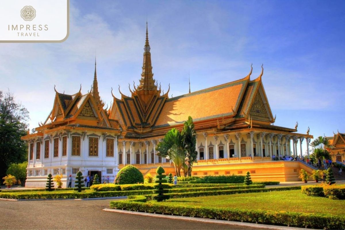 Travel Phnom Penh