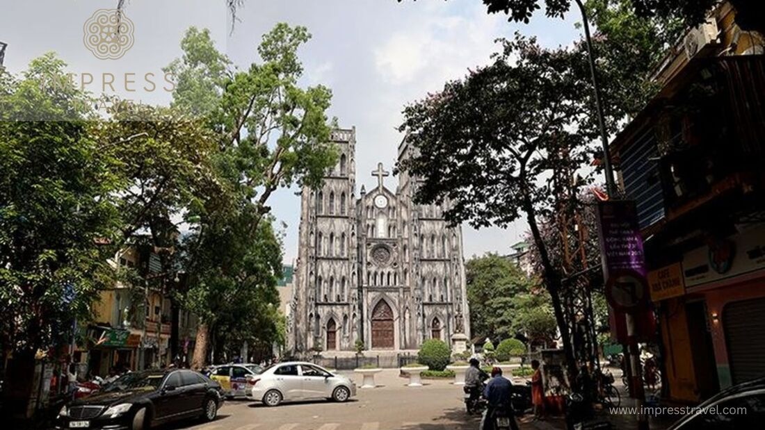 Nha Tho Street in Hanoi