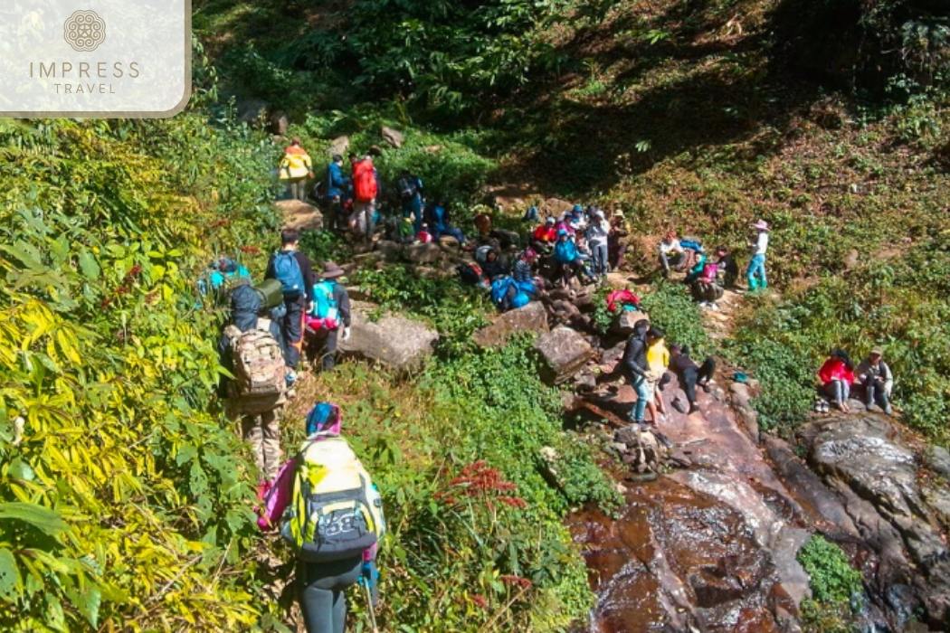 Trekking to Ta Leng