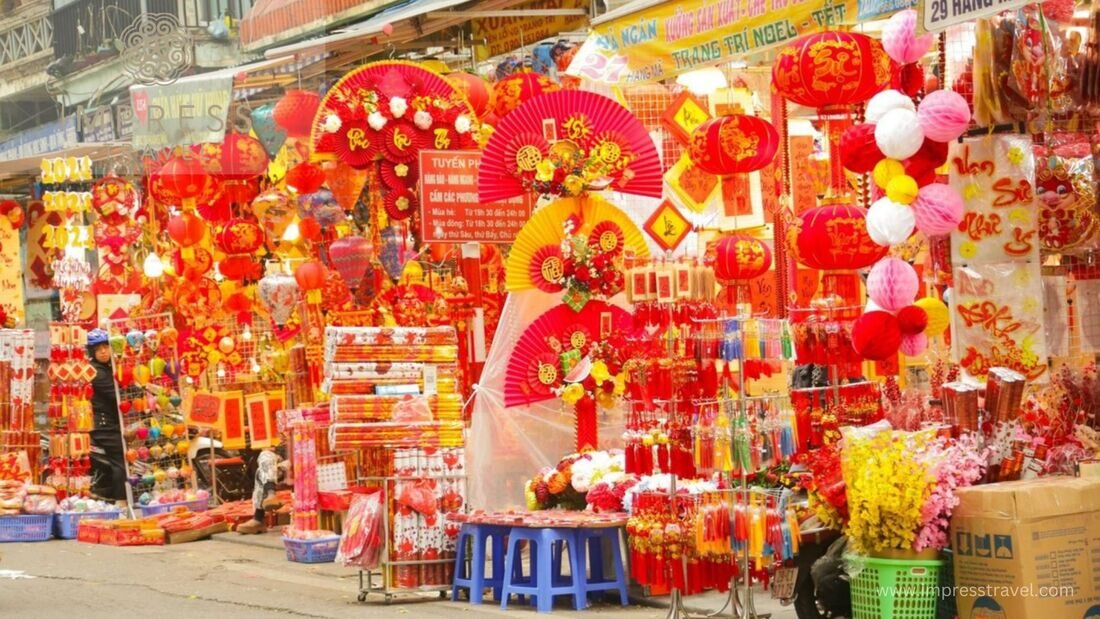 The beauty of Hang Ma Street through festival seasons