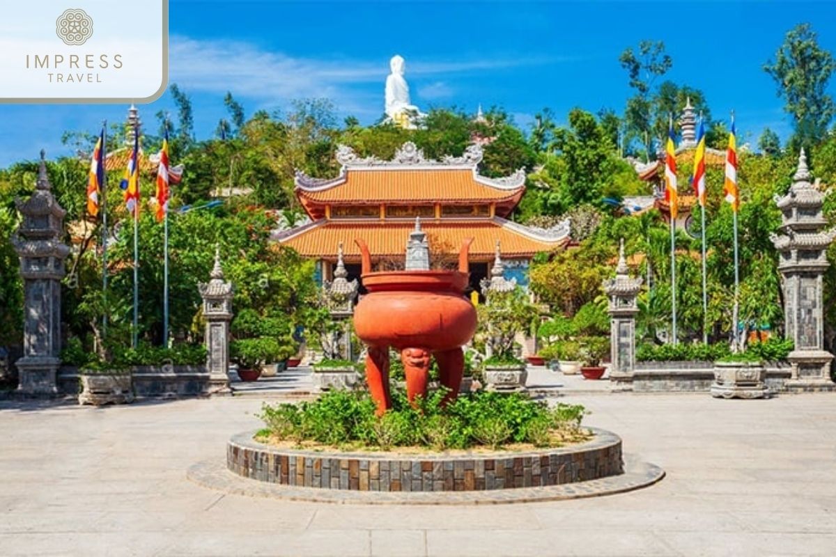 Cultural package tours in Nha Trang: Visit Long Son Pagoda