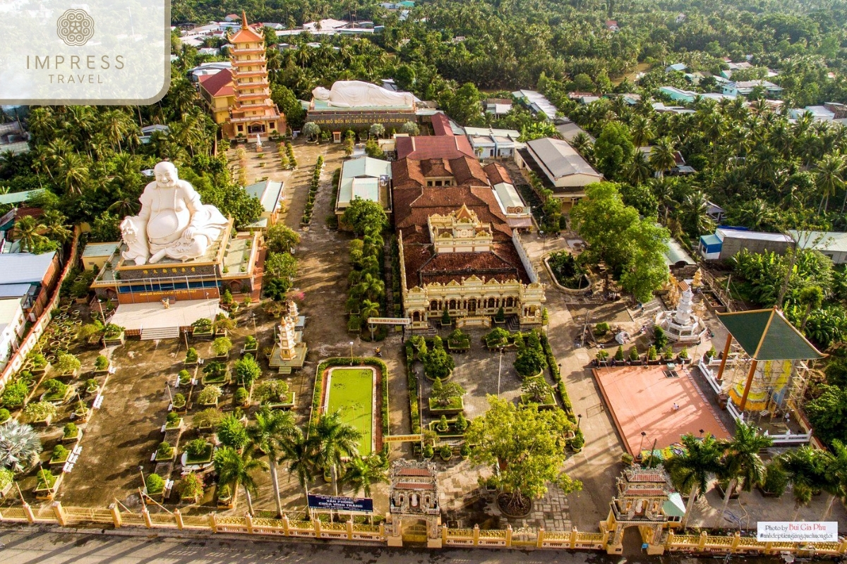 Vinh Trang Pagoda- 2 Day 1 Night Ham Luong River Tour 