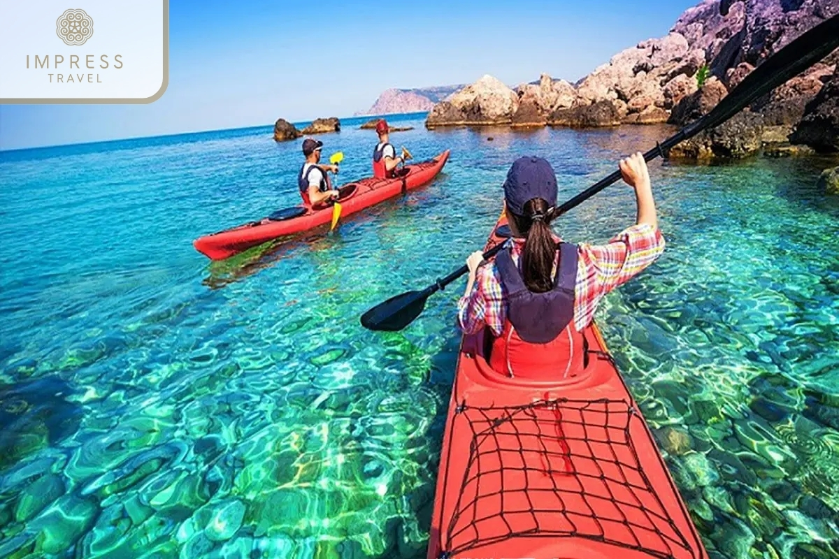 Kayaking activities in Yen Island with boat tour