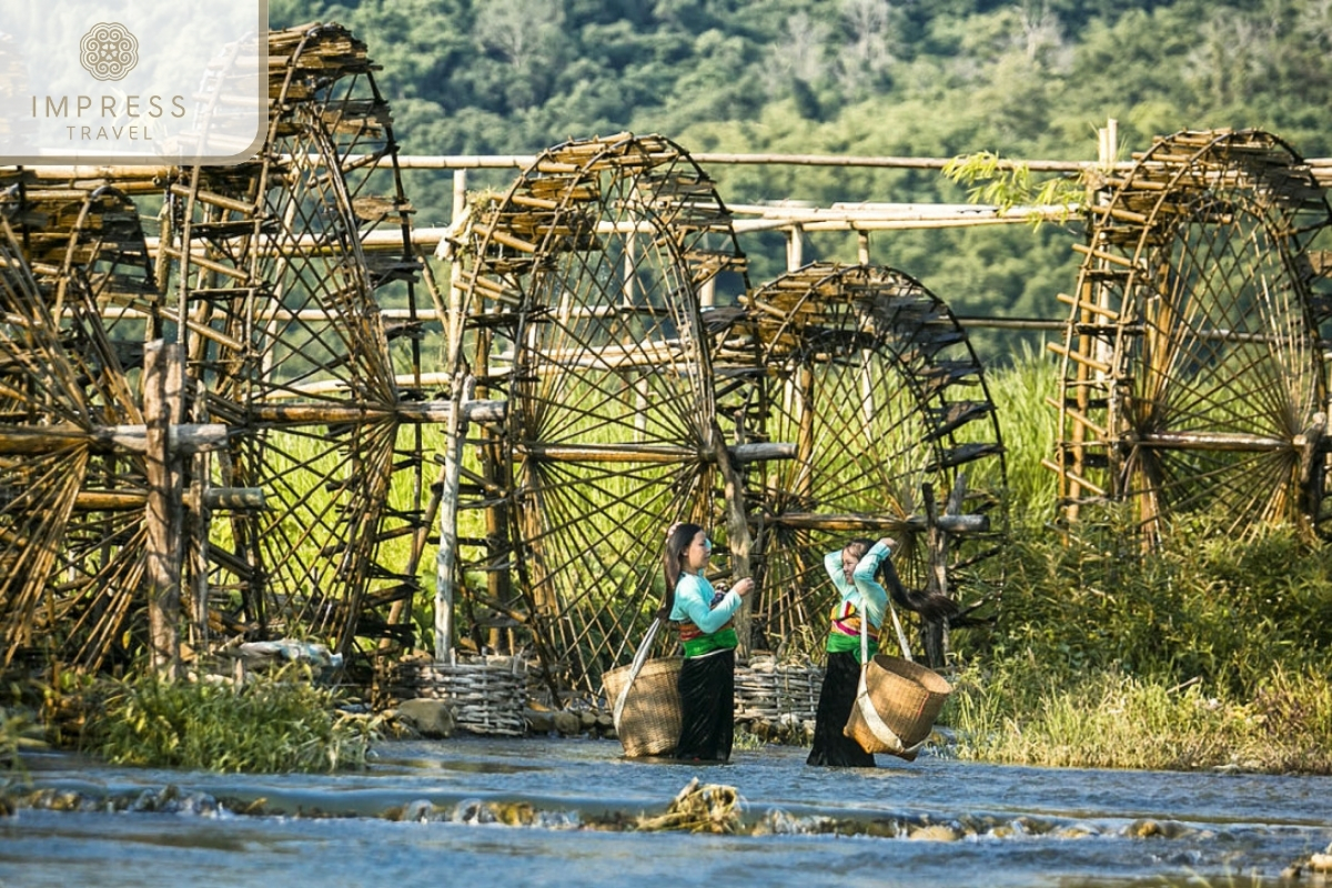 People live at the ancient water wheel-ancient waterwheels in Pu Luong tours 