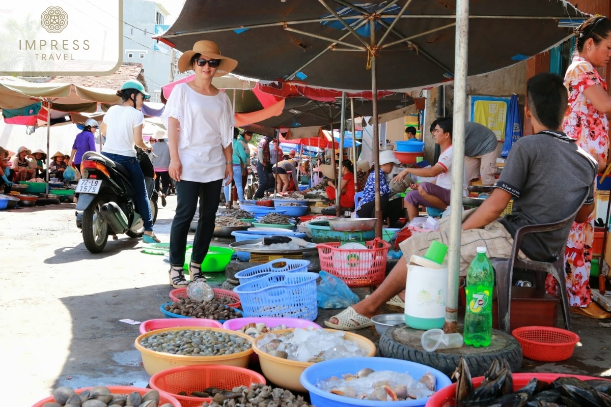 Binh Ba Market in Binh Ba Island with Boat Tours from Nha Trang