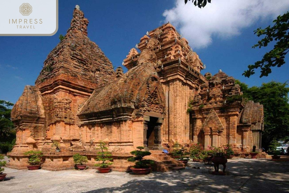  Po Nagar Cham Towers-Explore Nha Trang City with Religious Package Tours