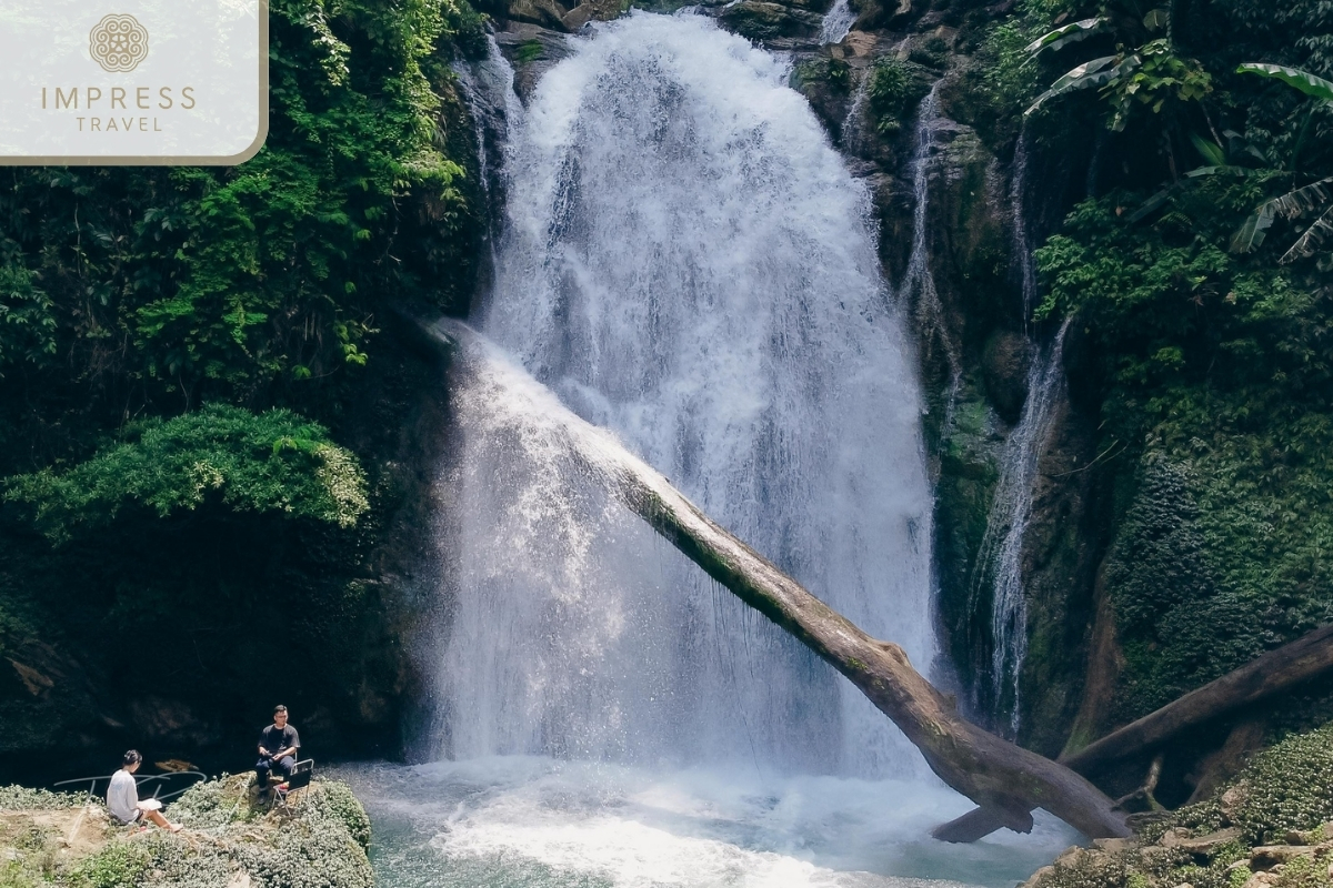  Thac Hukou Waterfall-Hiking on Great Adventure Tours in Pu Luong