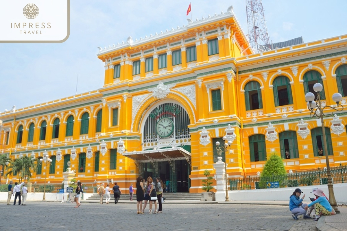 Saigon Central Post Office in Ho Chi Minh City bus sightseeing tours