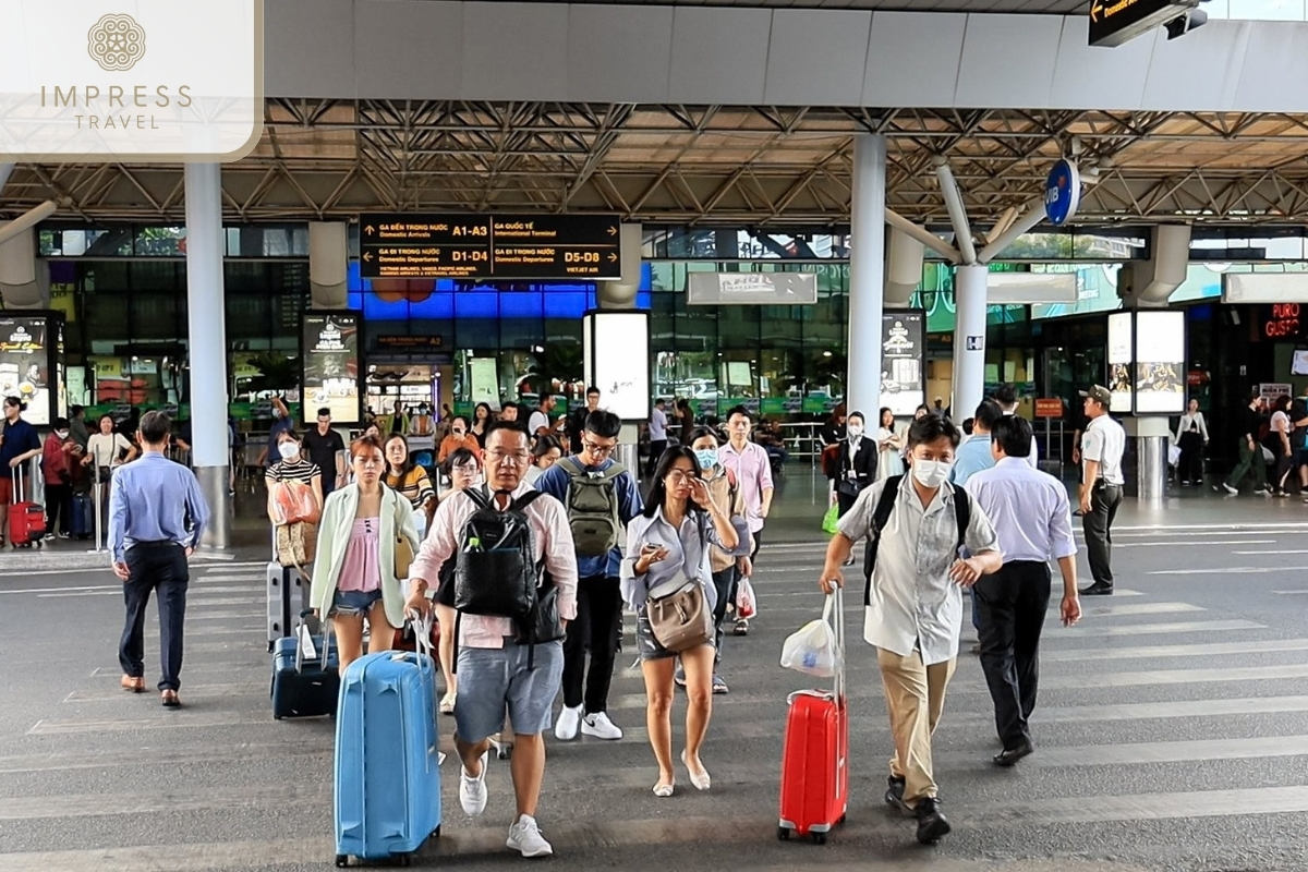 Number of passengers at Tan Son Nhat airport