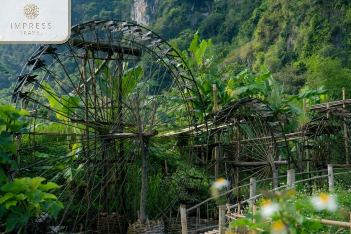 Viewing Water Wheels at Pu Luong Ecolodge and Trekking Tour