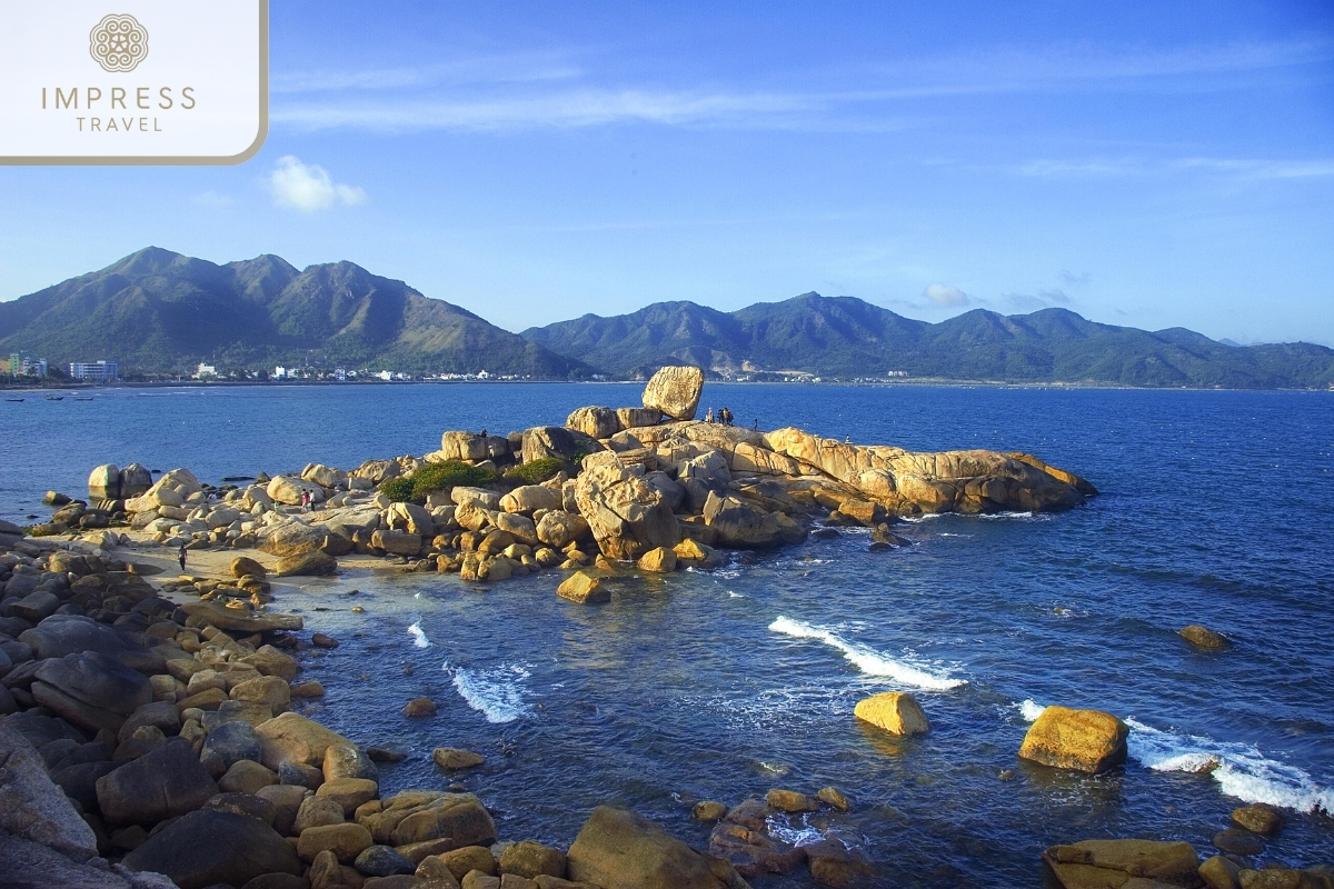 Hon Chong Beach - Beaches In Nha Trang For Tours