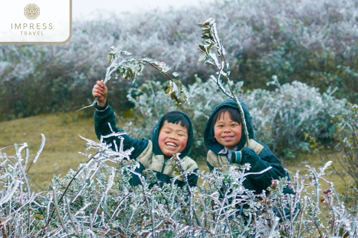 Winter for the best season for a hiking tour in Mu Cang Chai