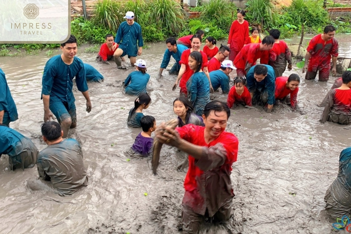 catch fish in Chin Hong Fruit Garden