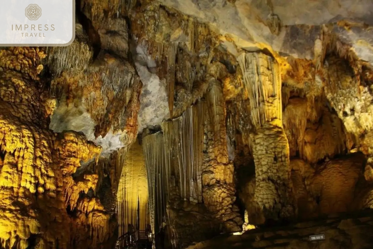 Bat Cave in Muong and Thai Cultures on Trekking Tours in Pu Luong