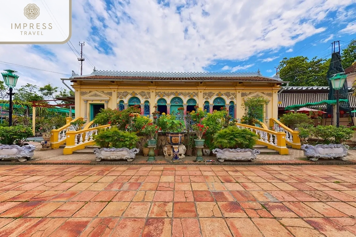 Binh Thuy Ancient House in Mekong tour visit an ancient house made of coconut