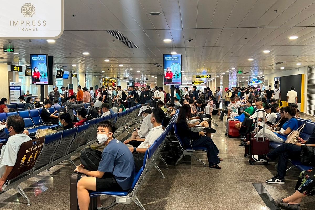 Tan Son Nhat airport waiting area