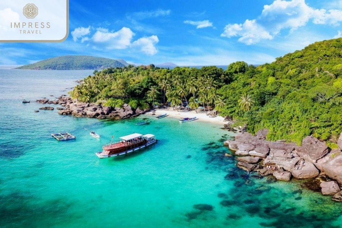 The Luxury Boat Tour from Ho Chi Minh City to Phu Quoc Island 